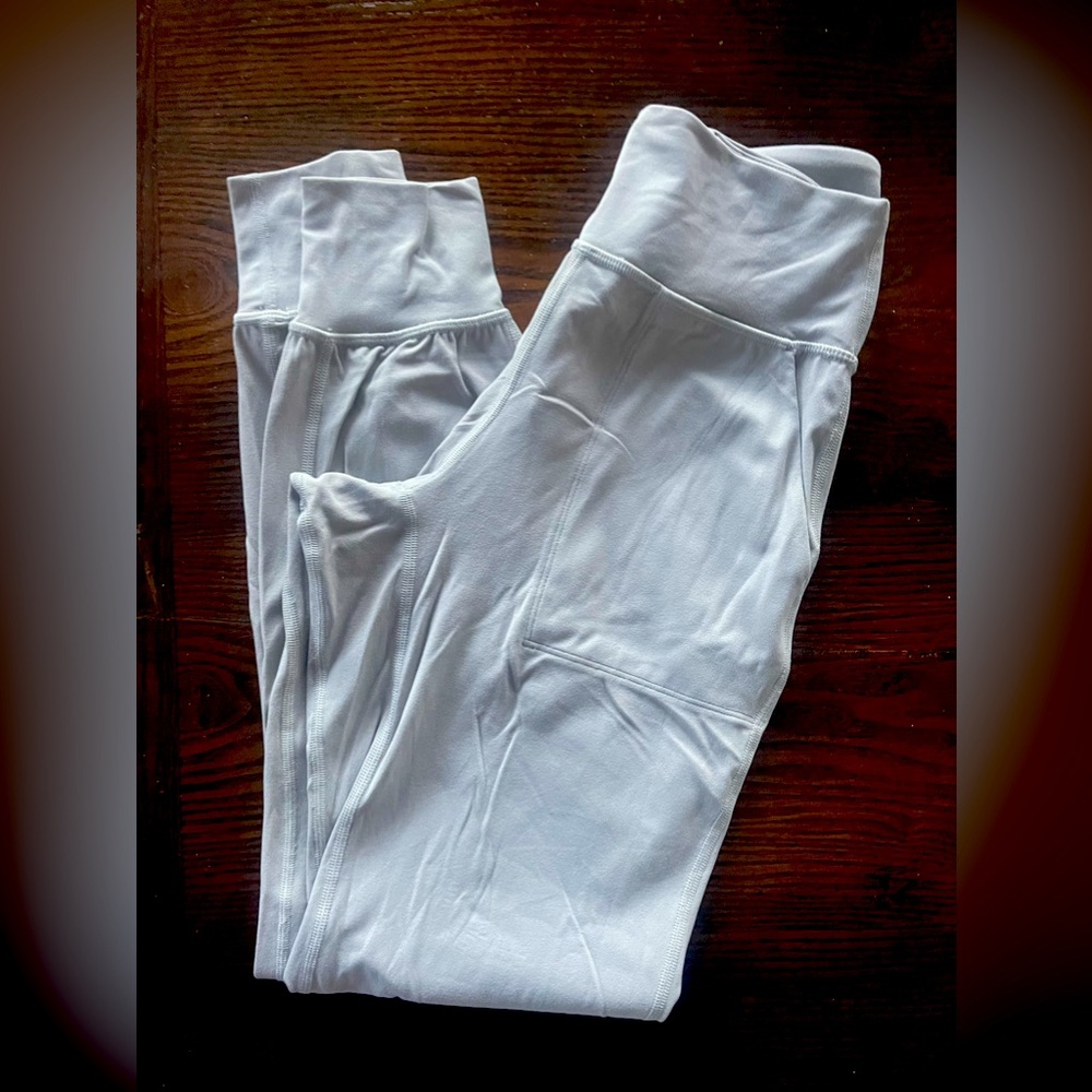 Lululemon align joggers , size 4. Never worn